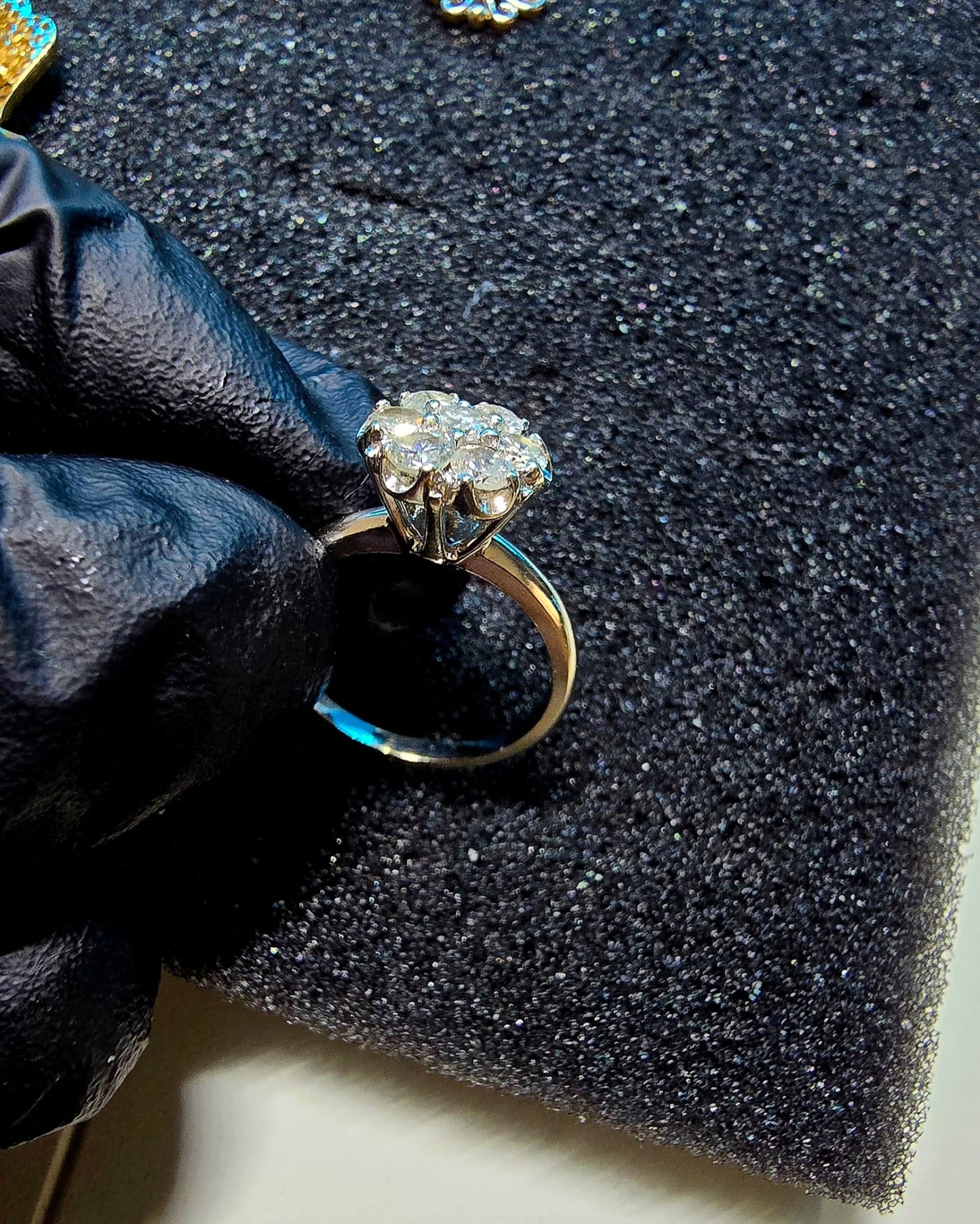 Anillo Oro Blanco con Diamante