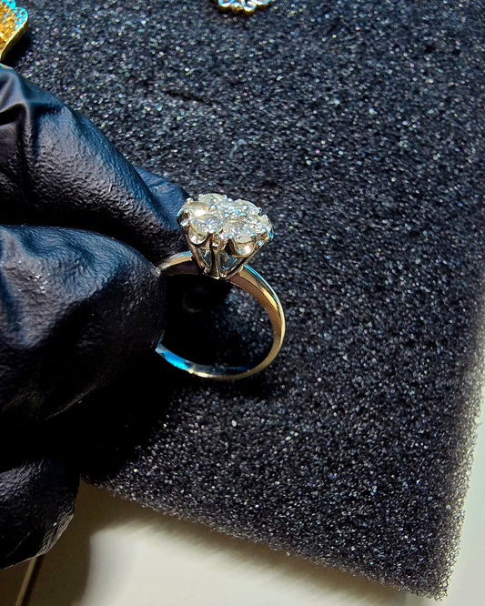 Anillo Oro Blanco con Diamante